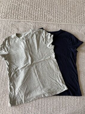 GAP Short Sleeve Tee Set in Light Gray and Navy